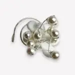 Curlie bloem met parels op draad – zilver (3×3 cm)