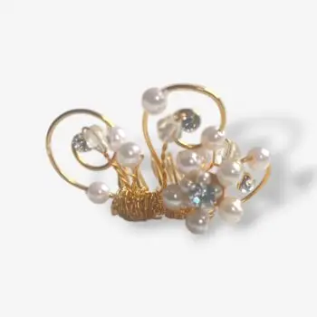 Goudkleurige haar­kam met parels en strass