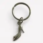 Sleutelhanger muiltje – Assepoester stijl (3 cm) 1 assepoester