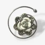 Witte roos curlie met strass – elegante haarversiering 1,5 cm