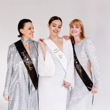 Papieren sjerpen Bride to Be & Team Bride – wit & zwart (set van 6 stuks)