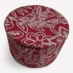 Rood ringdoosje met bloemmotief en magneetsluiting