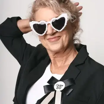 Rosette 50 jaar – Crème/Zwart (11 x 17 cm)