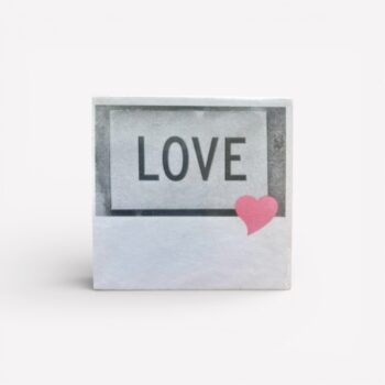 Cadeaulabels LOVE – 5,5 × 5,5 cm (20 stuks)