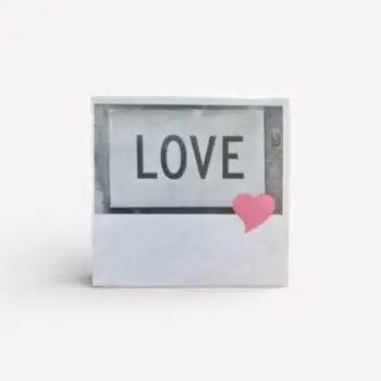 Cadeaulabels LOVE – 5,5 × 5,5 cm (20 stuks)
