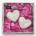 Servetten stenen hartjes op rozenblaadjes – 33 × 33 cm (20 stuks)